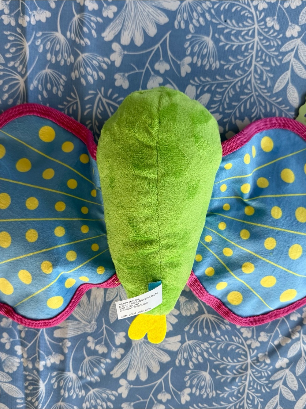 Flying Fish Dog Toy with Blue Polka-Dot Wings - Picture 4 of 5